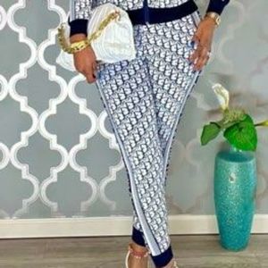 Fashion statement 2 piece tracksuit